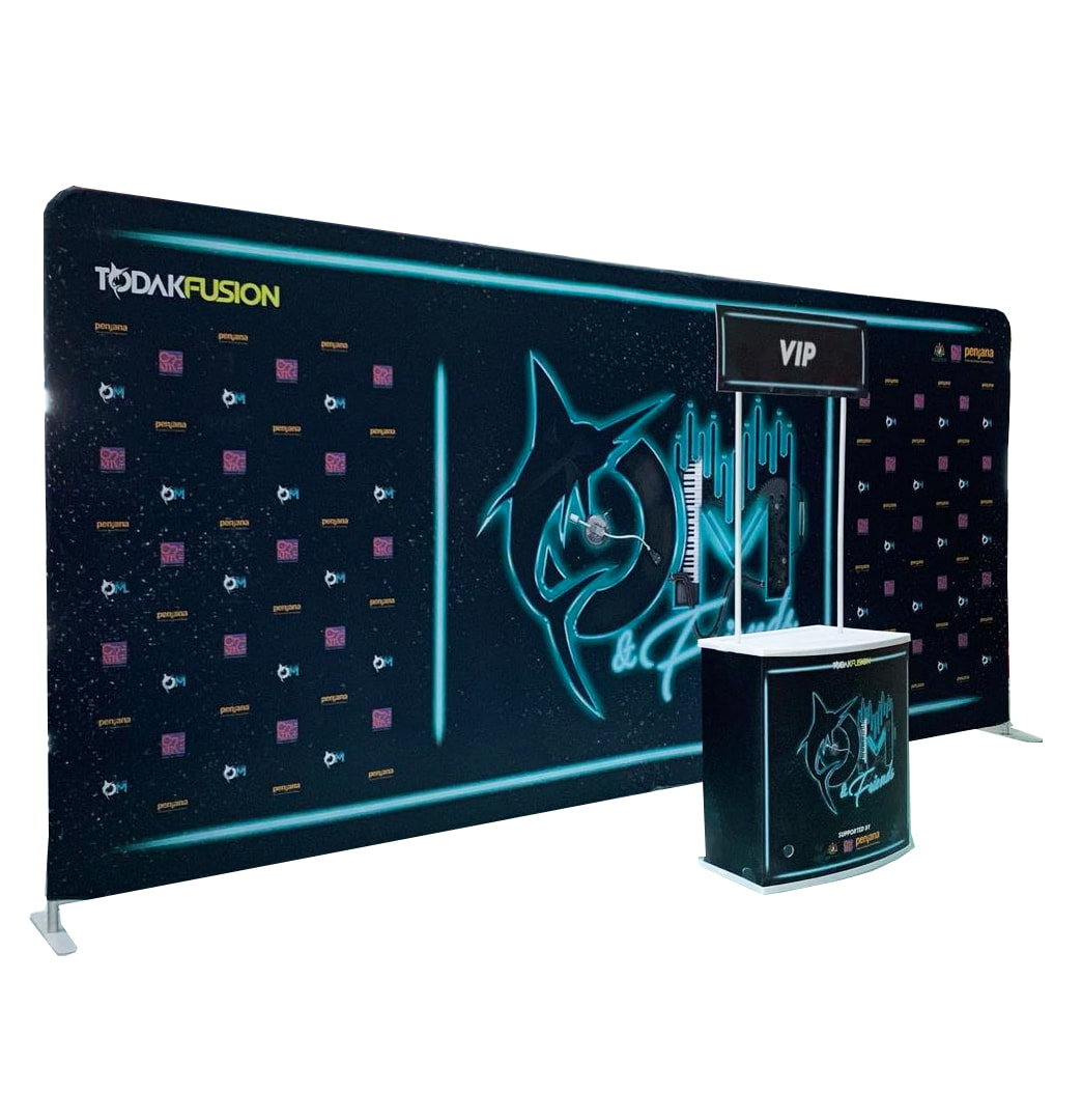 Tension Fabric Display Backdrop – 16x8 Feet Straight Edition MX-TFS16